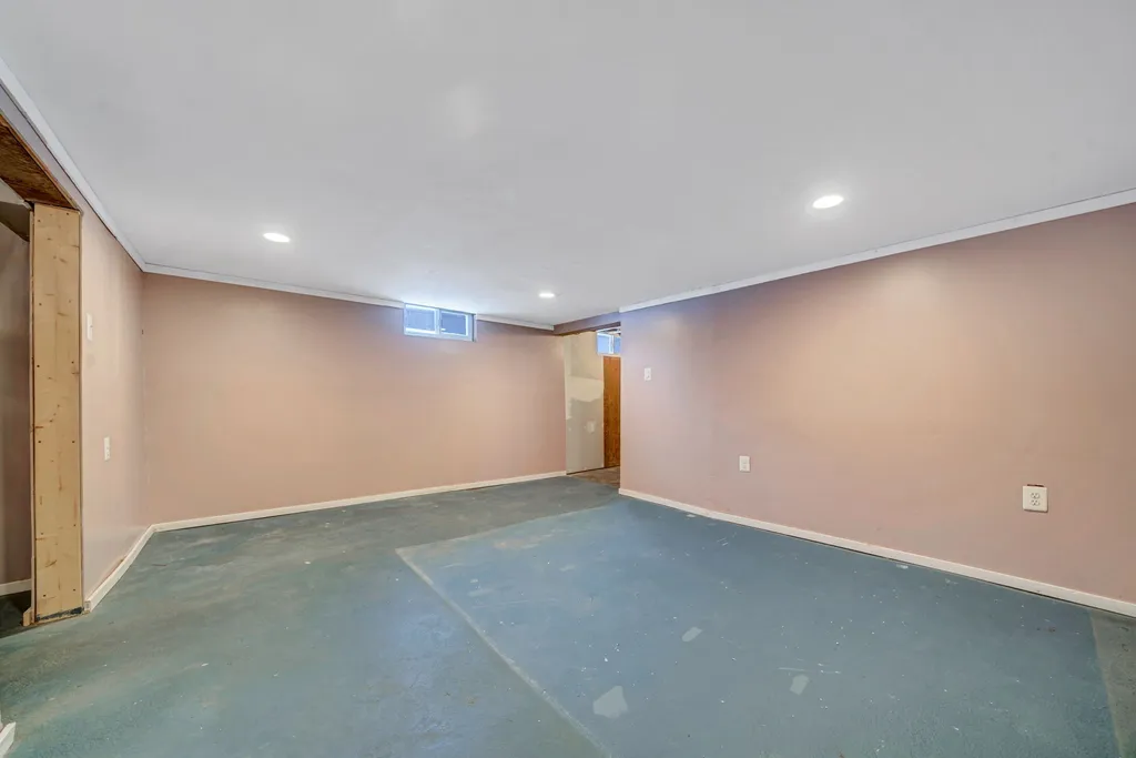 73 Atherton Avenue Nashua NH 03064