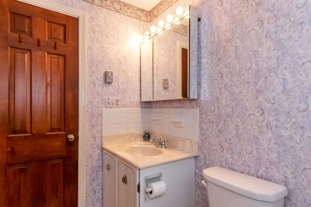 9 Apache Street Dover NH 03820