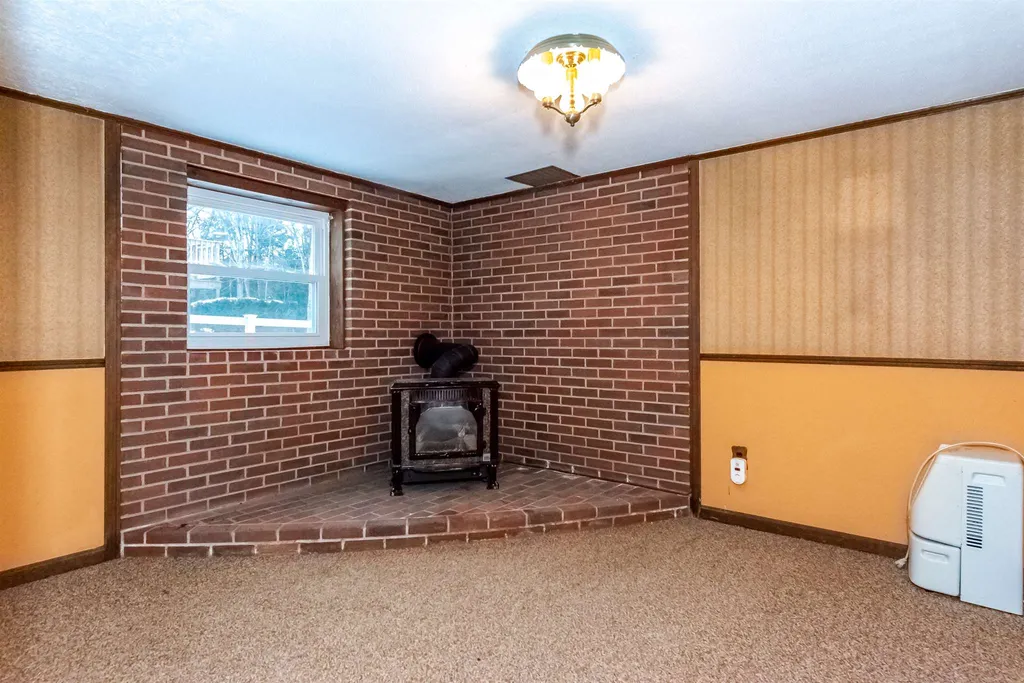 9 Apache Street Dover NH 03820