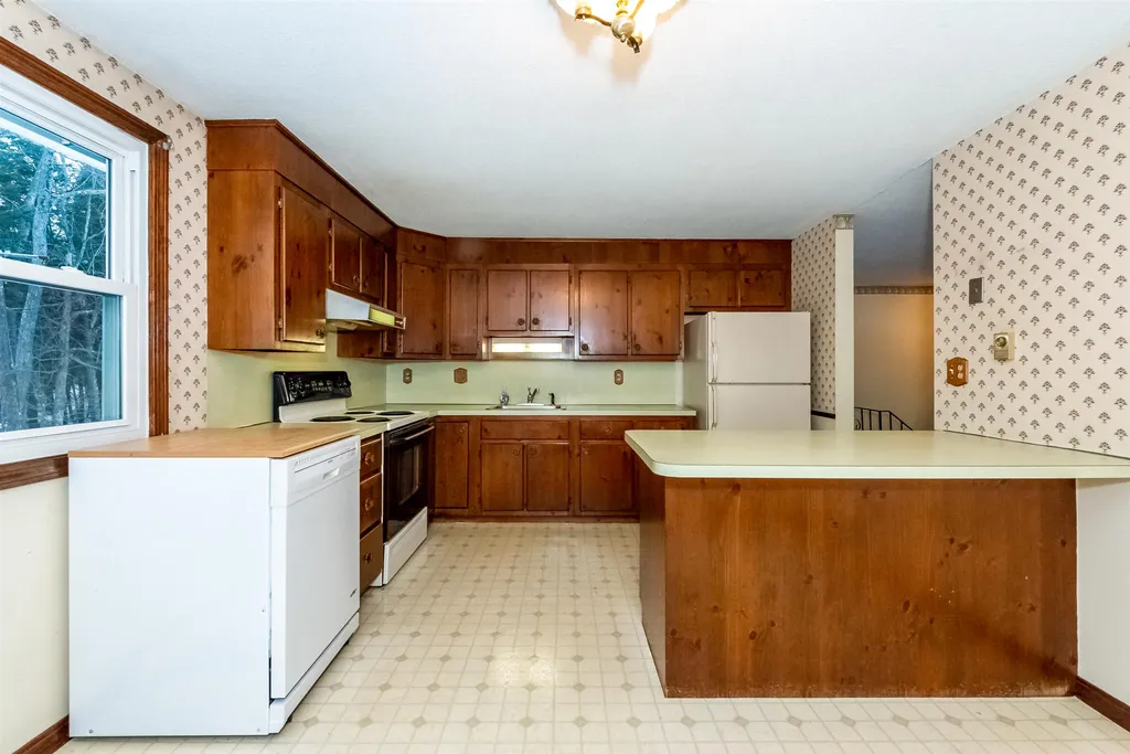 9 Apache Street Dover NH 03820