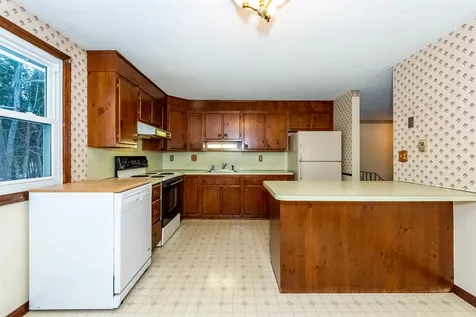 9 Apache Street Dover NH 03820