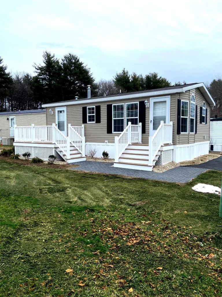 19 Desfosses Avenue Portsmouth NH 03801