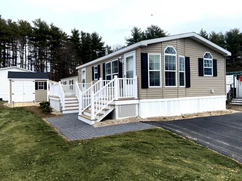 19 Desfosses Avenue Portsmouth NH 03801