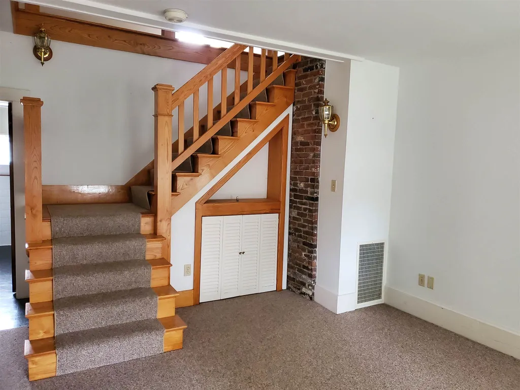 164 Church Avenue Rockingham VT 05158