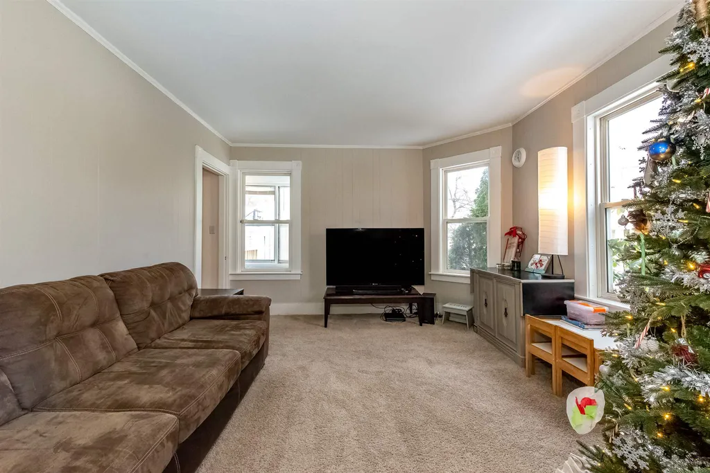 19 Logan Street Rochester NH 03867