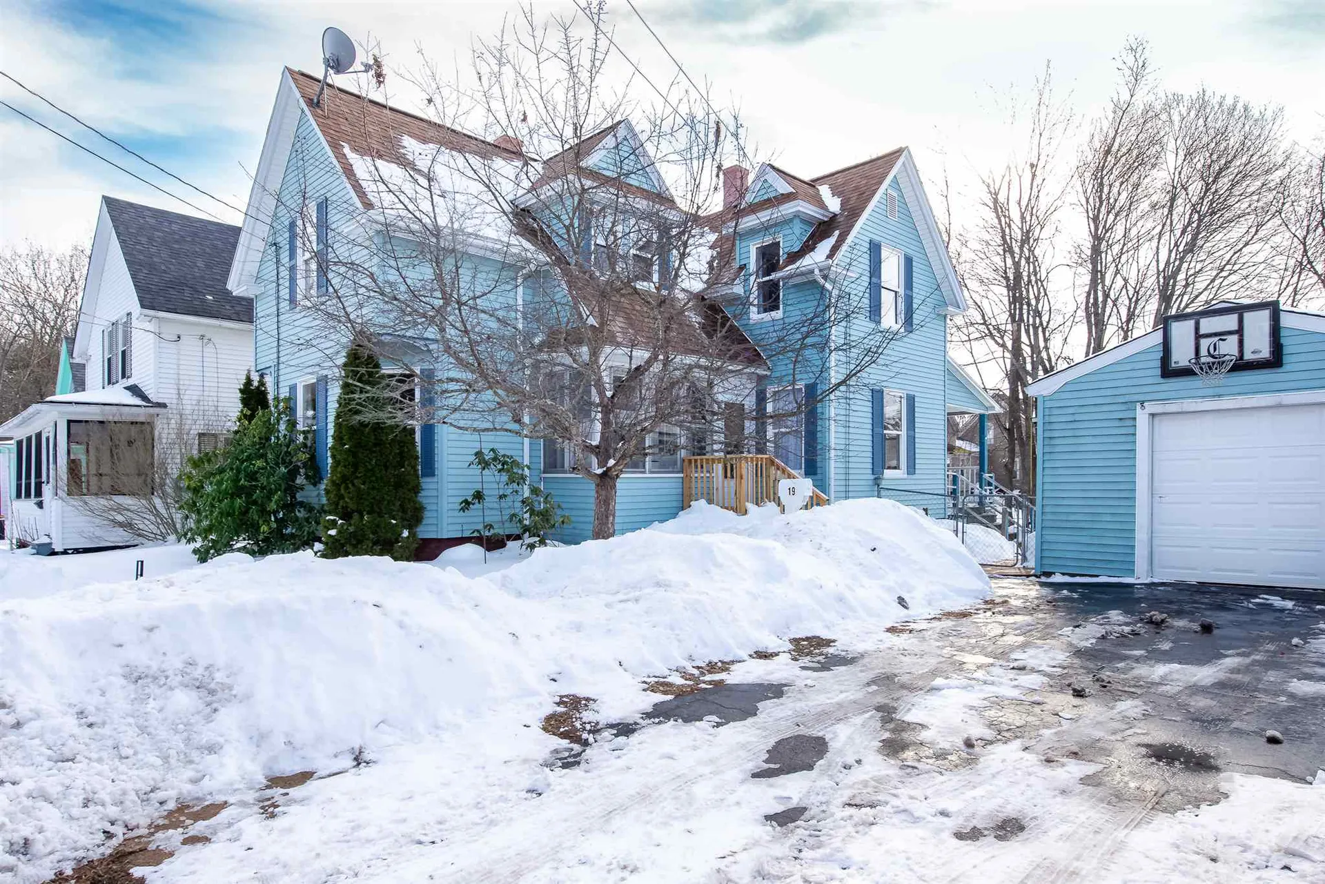 19 Logan Street Rochester NH 03867