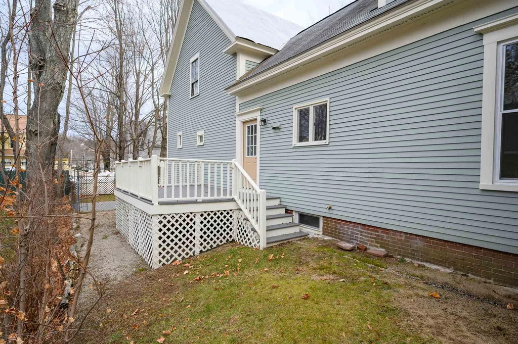 14 Center Street Laconia NH 03246