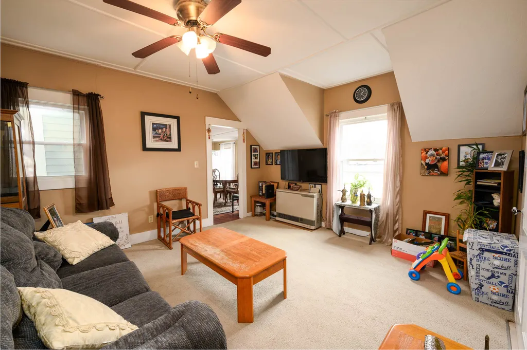 14 Center Street Laconia NH 03246