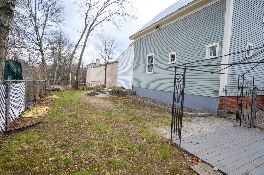14 Center Street Laconia NH 03246