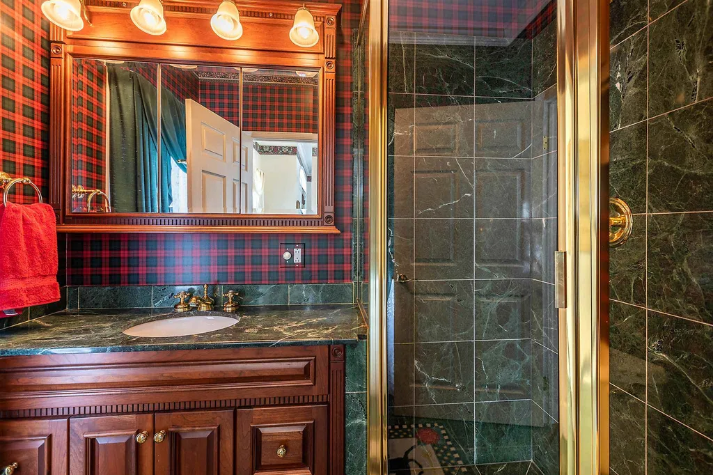 293 Landmark Lane Manchester VT 05255