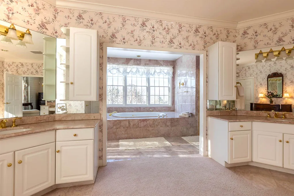 293 Landmark Lane Manchester VT 05255