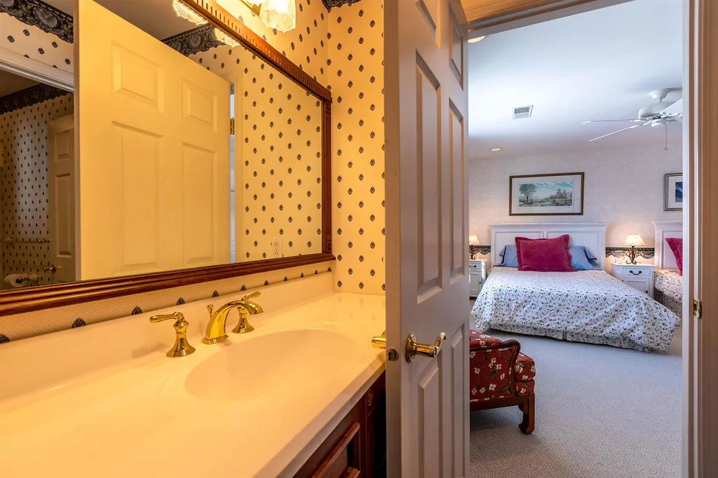 293 Landmark Lane Manchester VT 05255