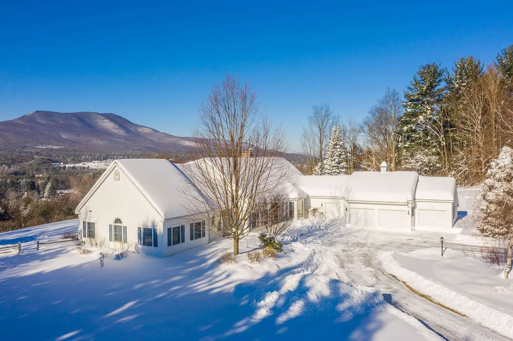 293 Landmark Lane Manchester VT 05255