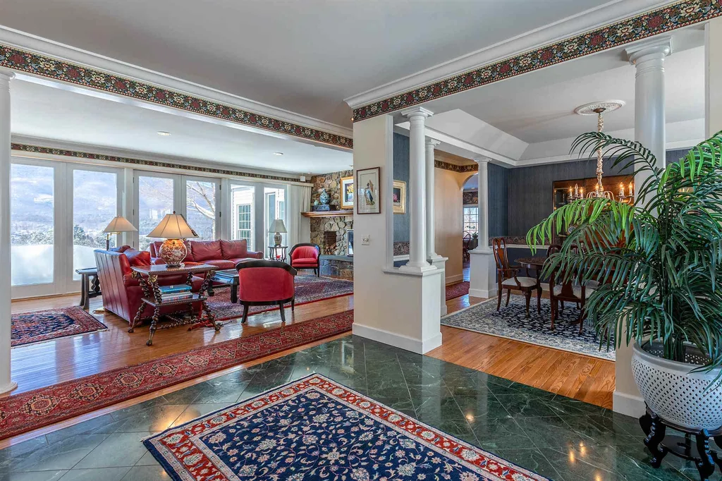 293 Landmark Lane Manchester VT 05255