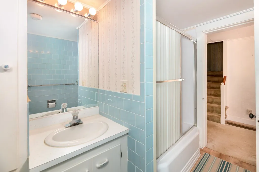 7 Loon Cove Road Alton NH 03810