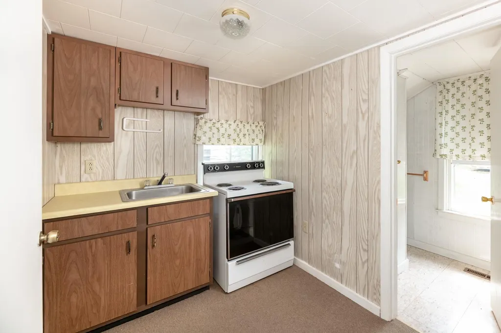 7 Loon Cove Road Alton NH 03810