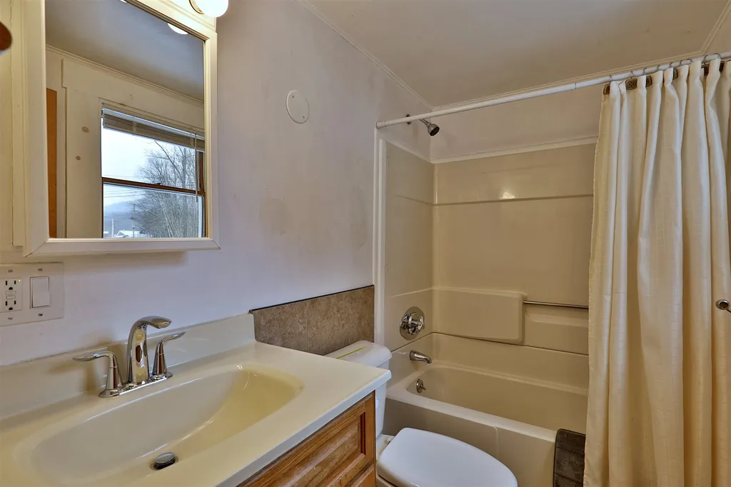 5392 Route 100 Plymouth VT 05056