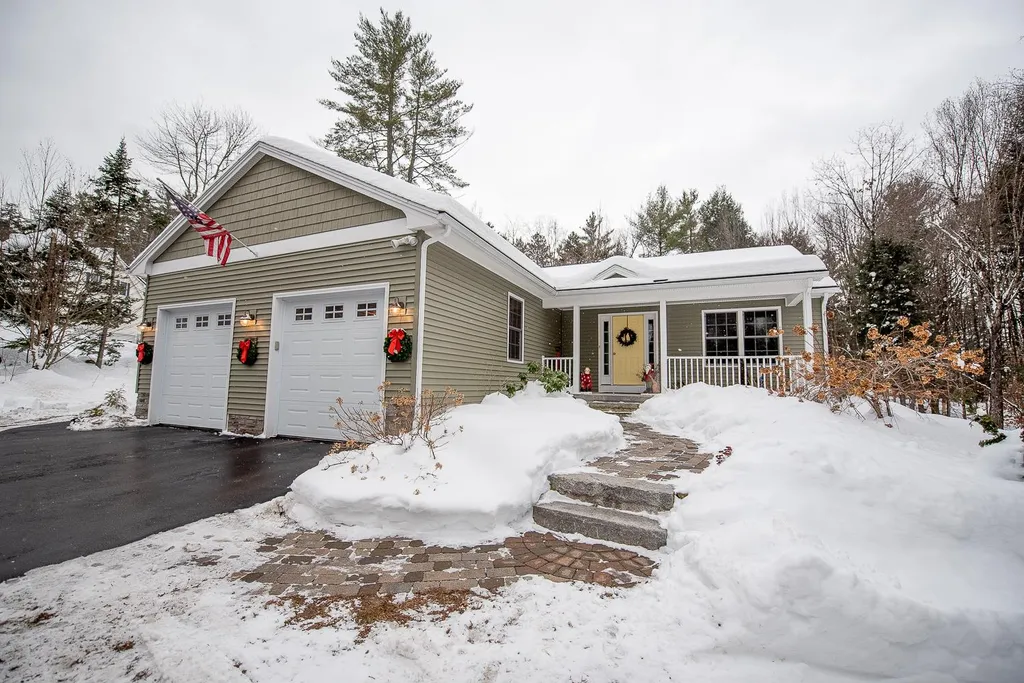 164 Upper Birch Drive Bristol NH 03222
