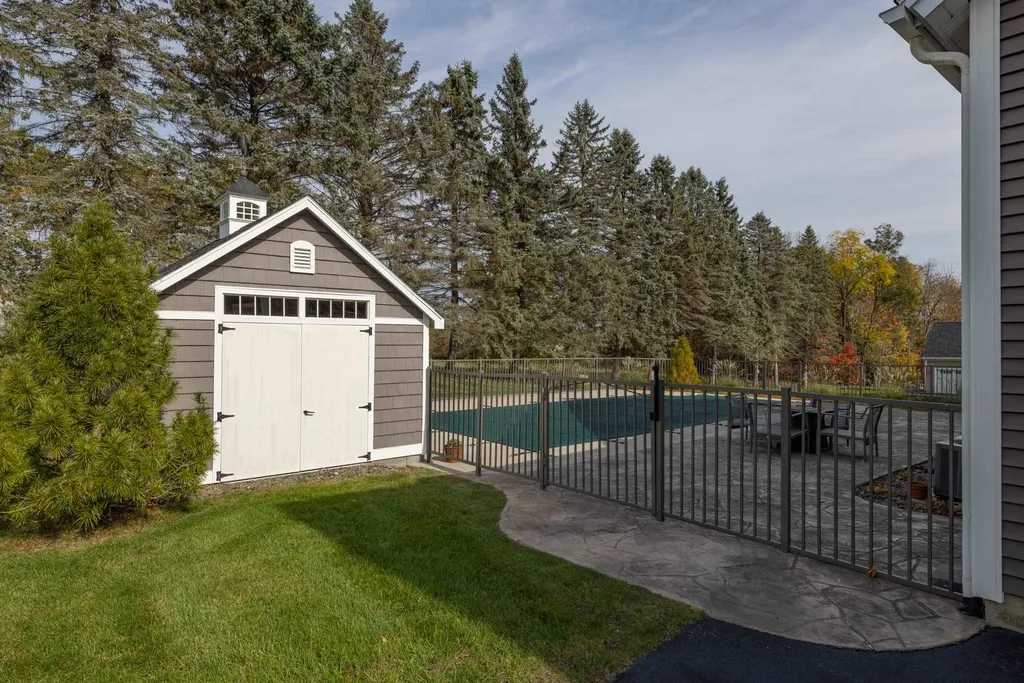 26 Shore Lane Dover NH 03820