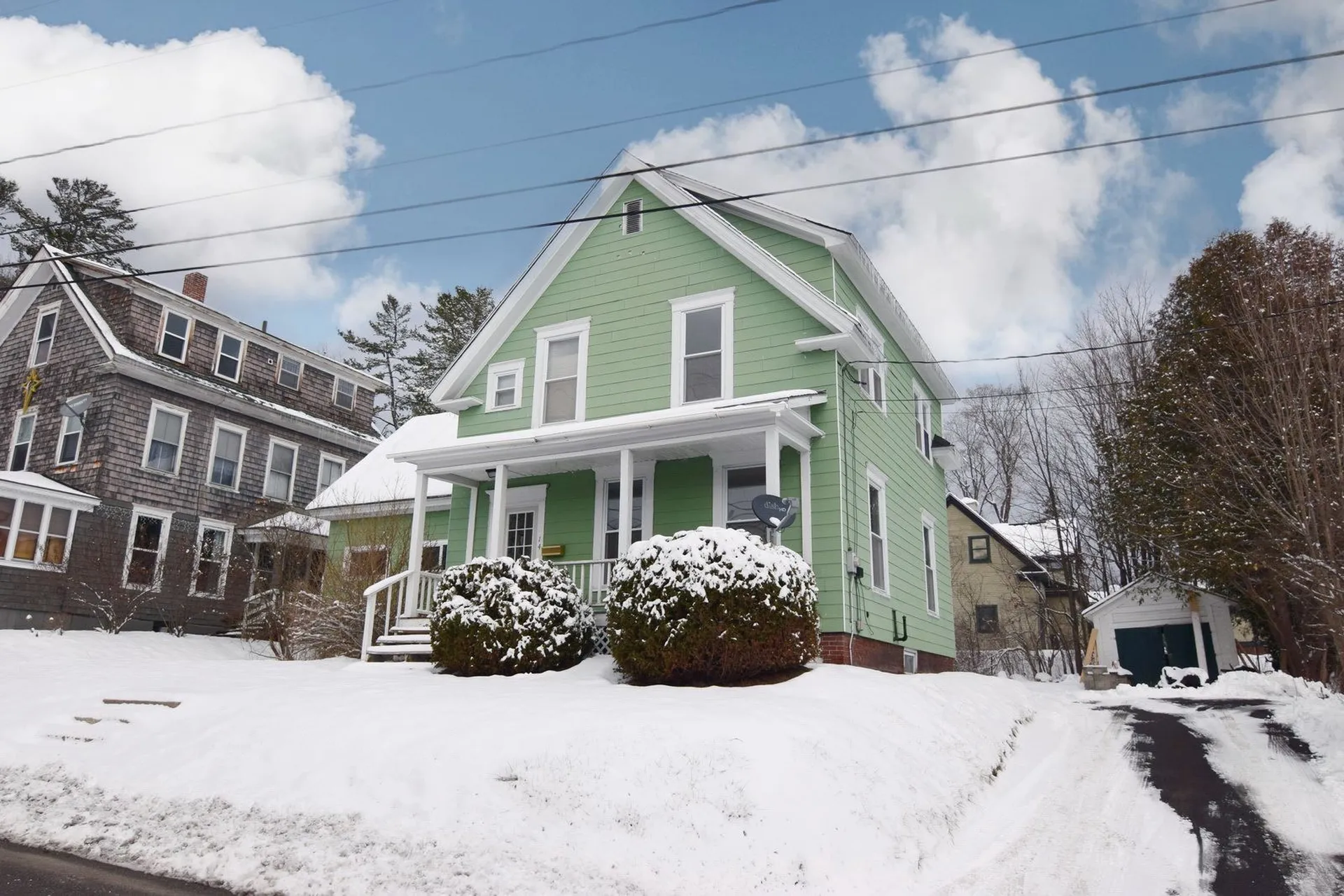 14 Oak Hill Avenue Littleton NH 03561