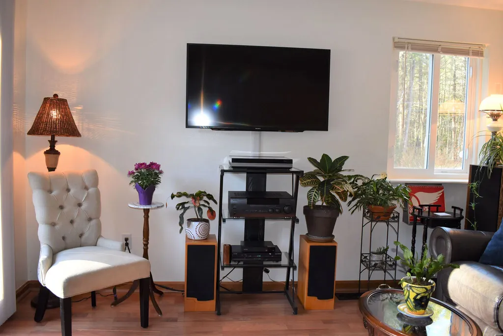 19d Apple Lane Hollis NH 03049