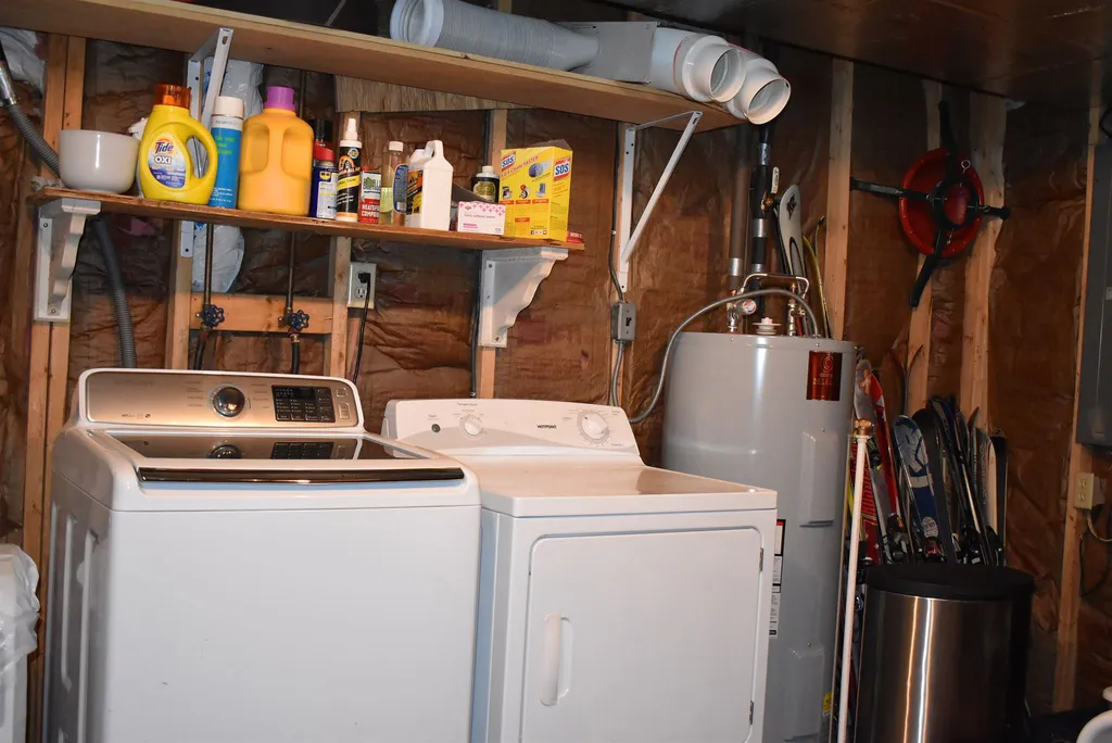19d Apple Lane Hollis NH 03049