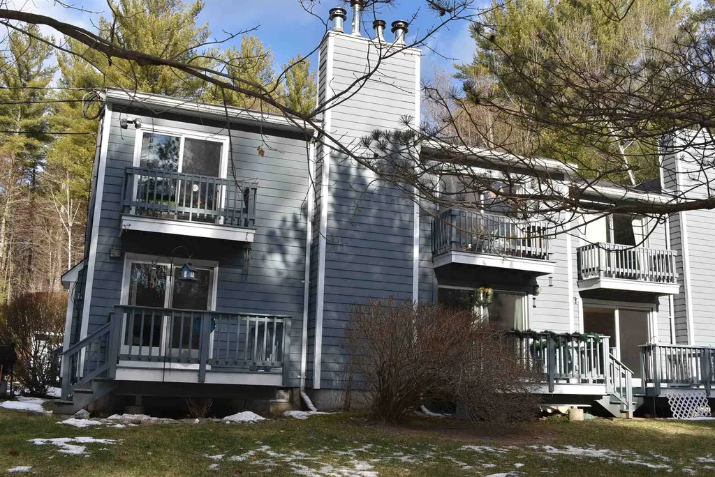 19d Apple Lane Hollis NH 03049