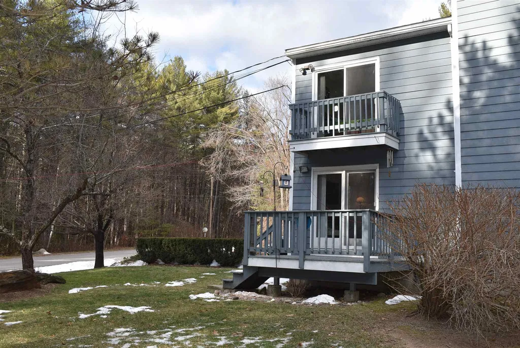 19d Apple Lane Hollis NH 03049