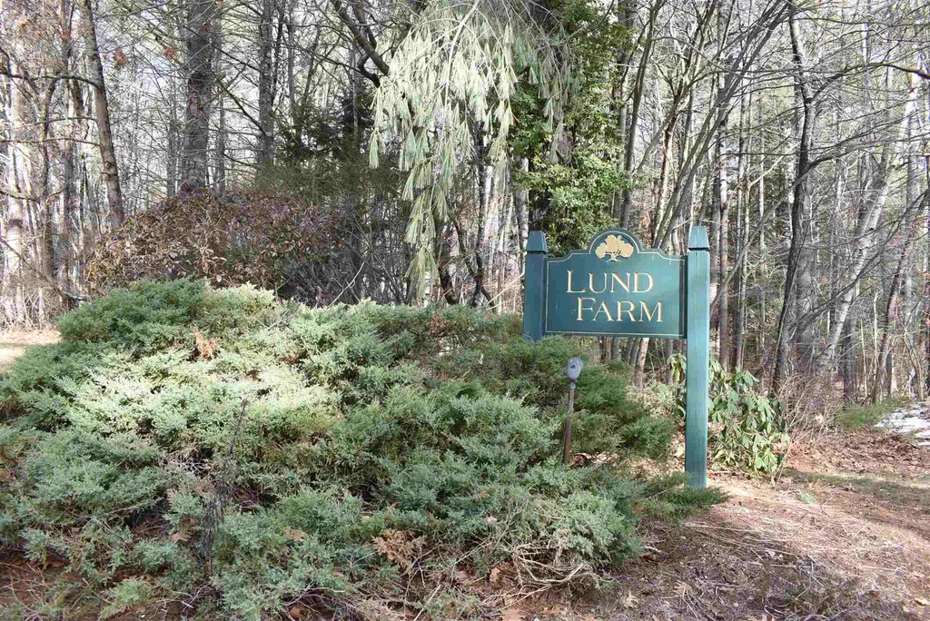 19d Apple Lane Hollis NH 03049