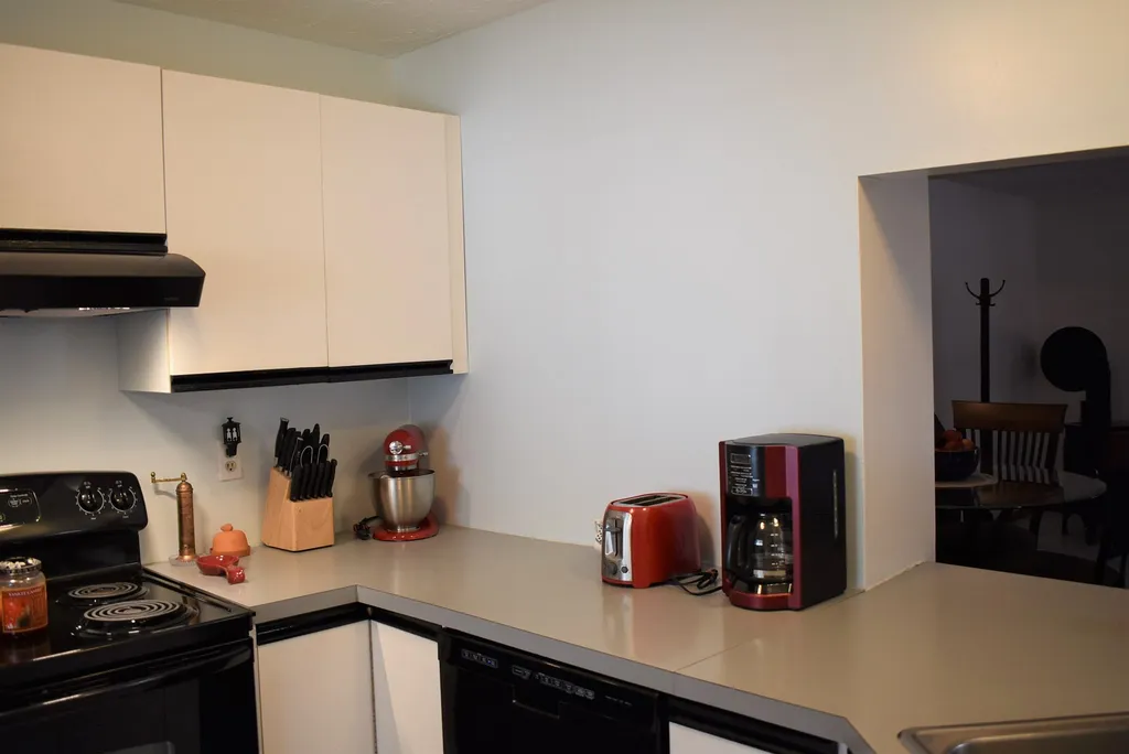 19d Apple Lane Hollis NH 03049