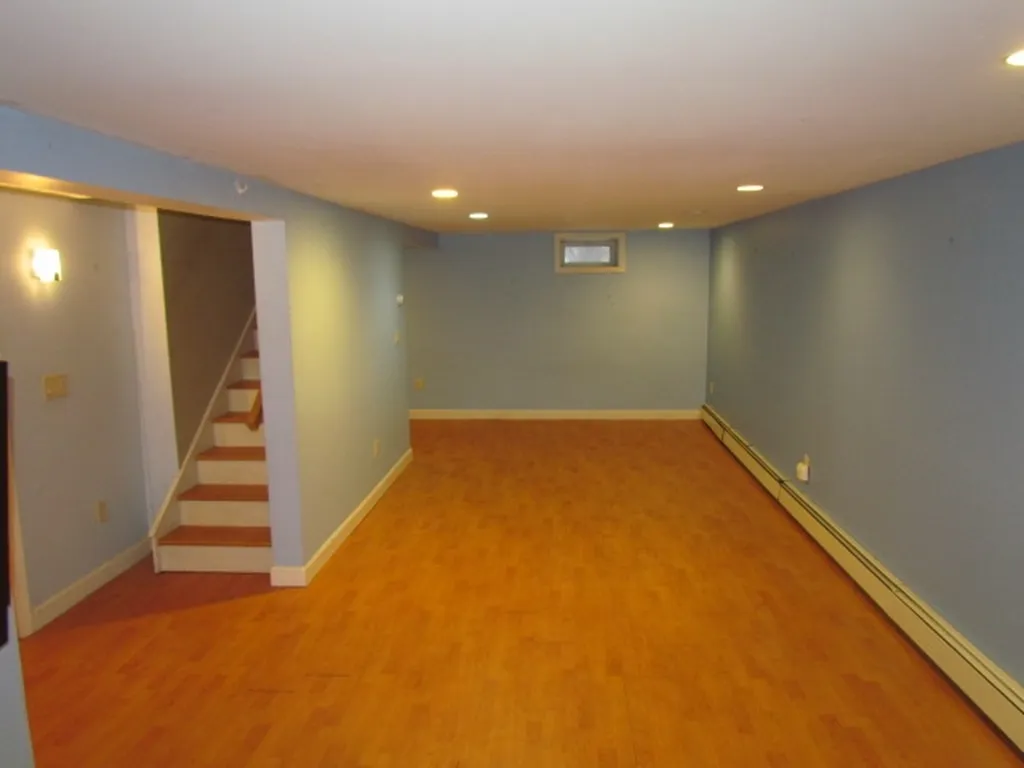 266 Salmon Street Manchester NH 03104