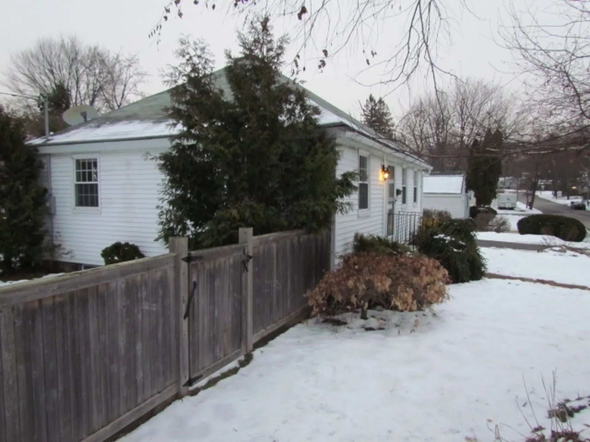 266 Salmon Street Manchester NH 03104