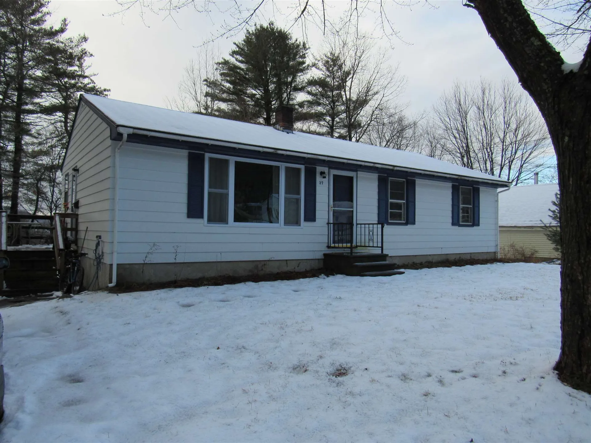 27 Hillside Avenue Keene NH 03431