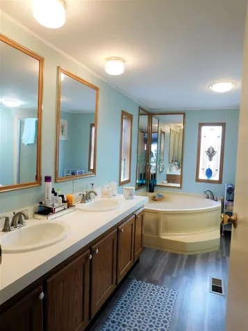 2 Sycamore Avenue North Hampton NH 03862
