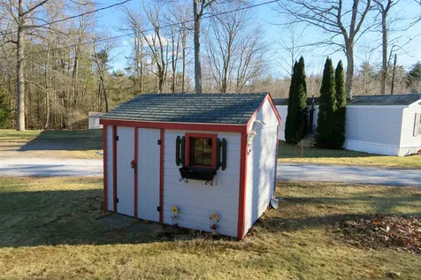 2 Sycamore Avenue North Hampton NH 03862