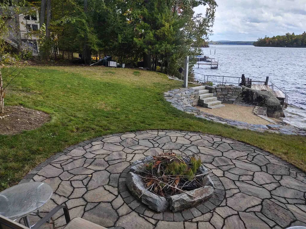 80 Lunt Road Moultonborough NH 03254