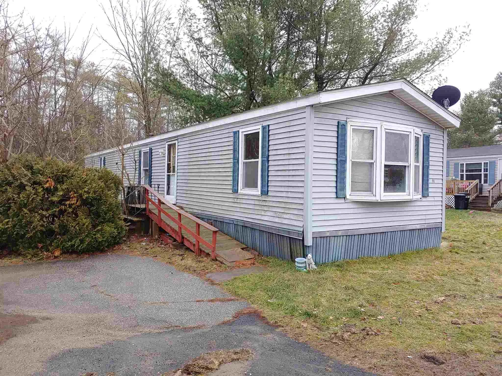44 Lindenshire Avenue Exeter NH 03833