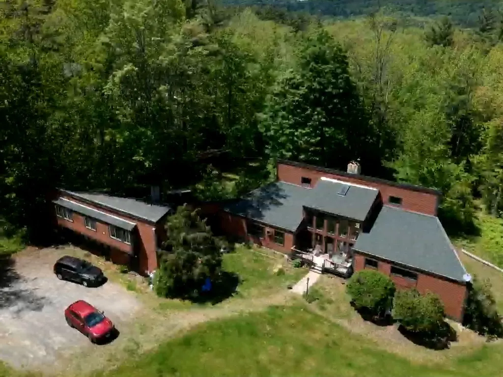 1076 Olde Farms Road Grantham NH 03753
