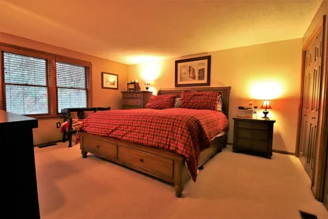 11b Hedgerow Drive Hudson NH 03051
