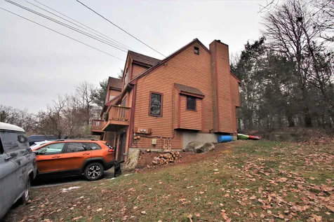 11b Hedgerow Drive Hudson NH 03051