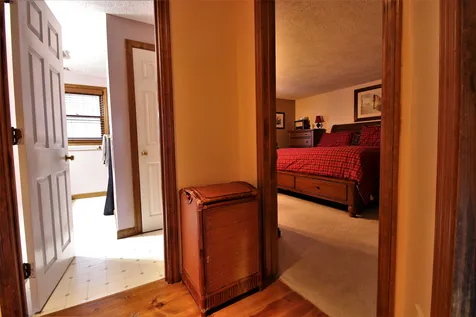11b Hedgerow Drive Hudson NH 03051