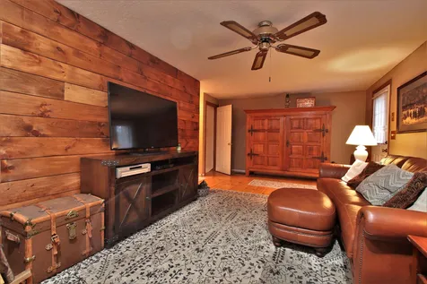 11b Hedgerow Drive Hudson NH 03051