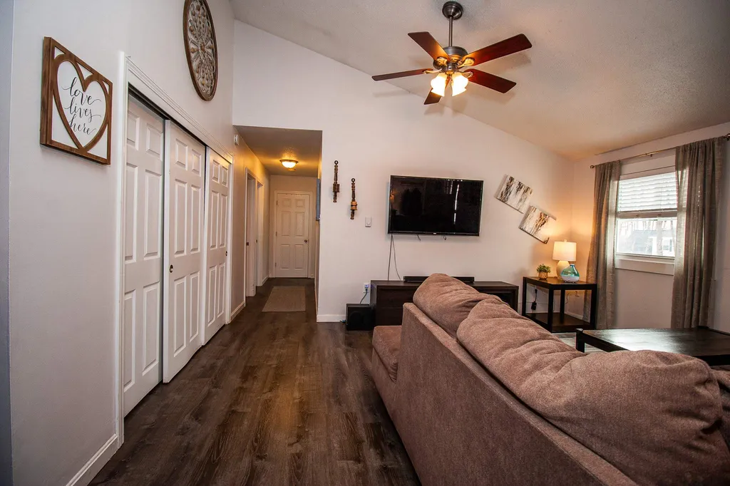 413 Deerpath Lane Pembroke NH 03275