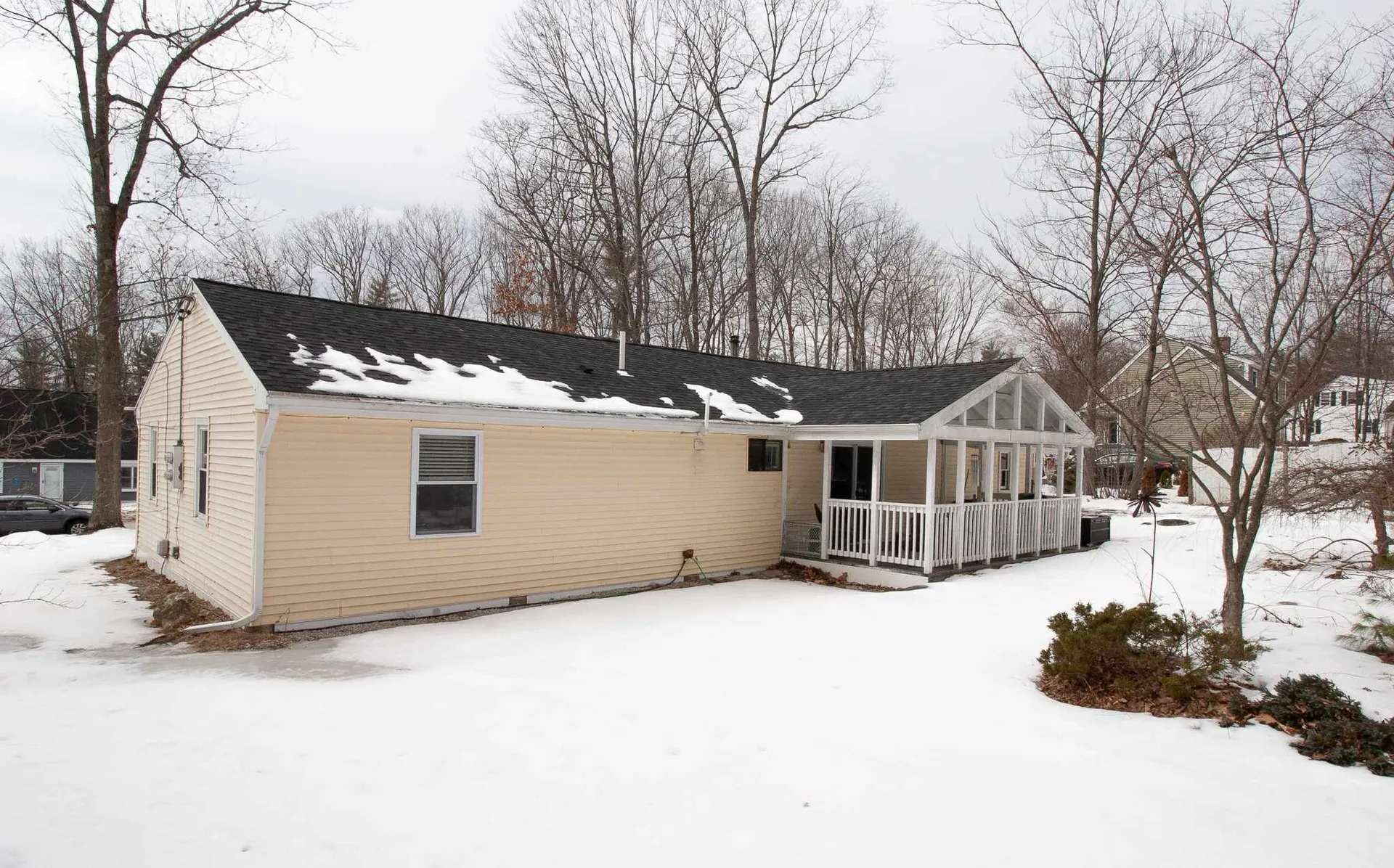 413 Deerpath Lane Pembroke NH 03275