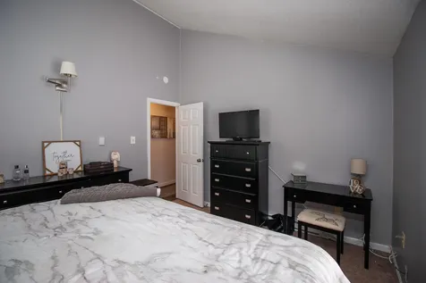 413 Deerpath Lane Pembroke NH 03275