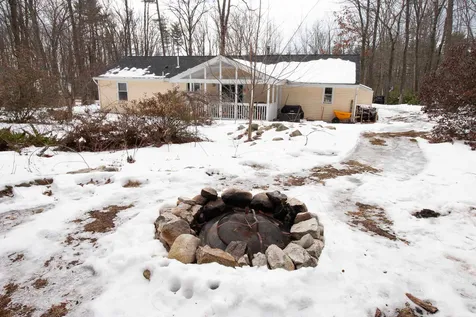 413 Deerpath Lane Pembroke NH 03275