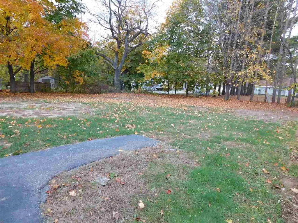 7 Perkins Avenue Farmington NH 03835