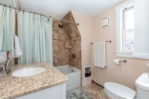 5 Wallingford Street Dover NH 03820