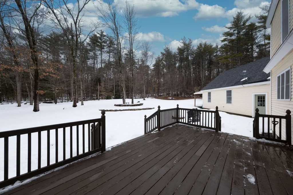 685 Suncook Valley Highway Epsom NH 03234