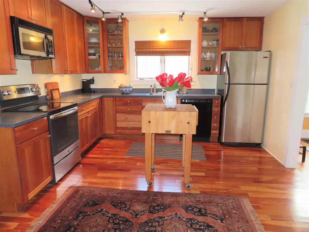 18 Boston Place Keene NH 03431